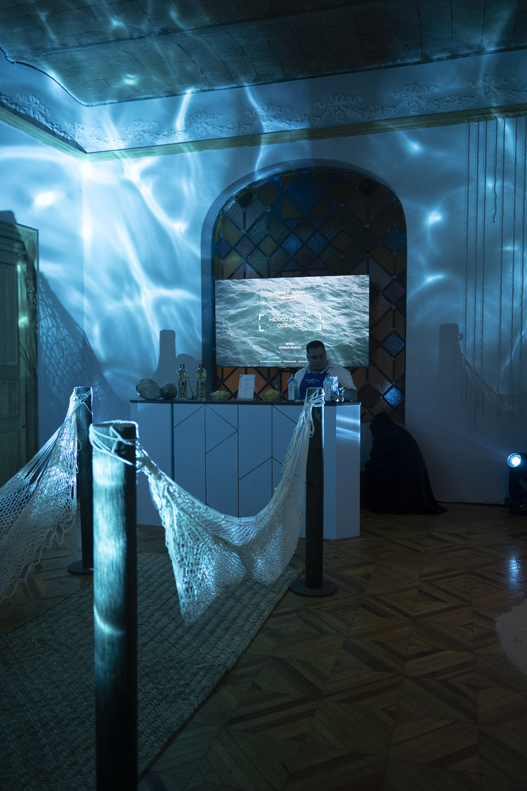 Built ocean bar environment